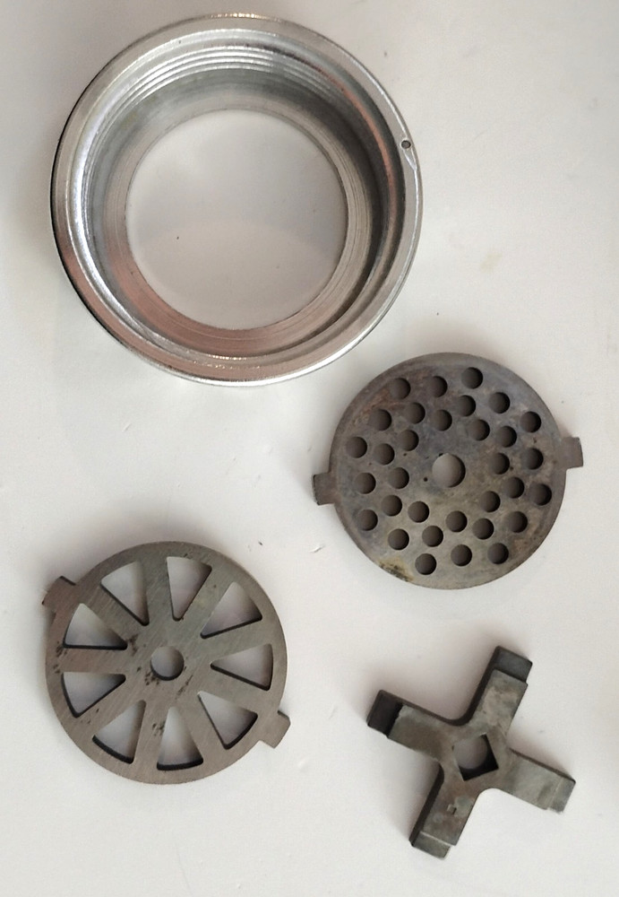 Oster Regency Kitchen Center Grinder Blades & Pusher Cleaned