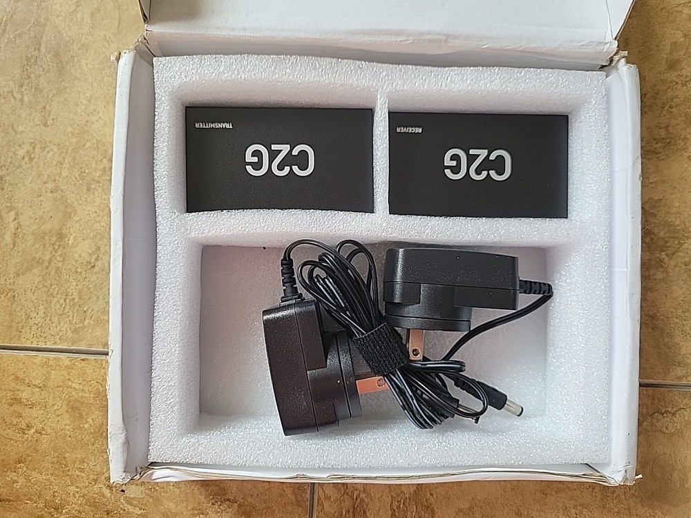 HDMI over Cat5/6 Extender - C2G 60180 - Short Range w/Auto Equalization NEW