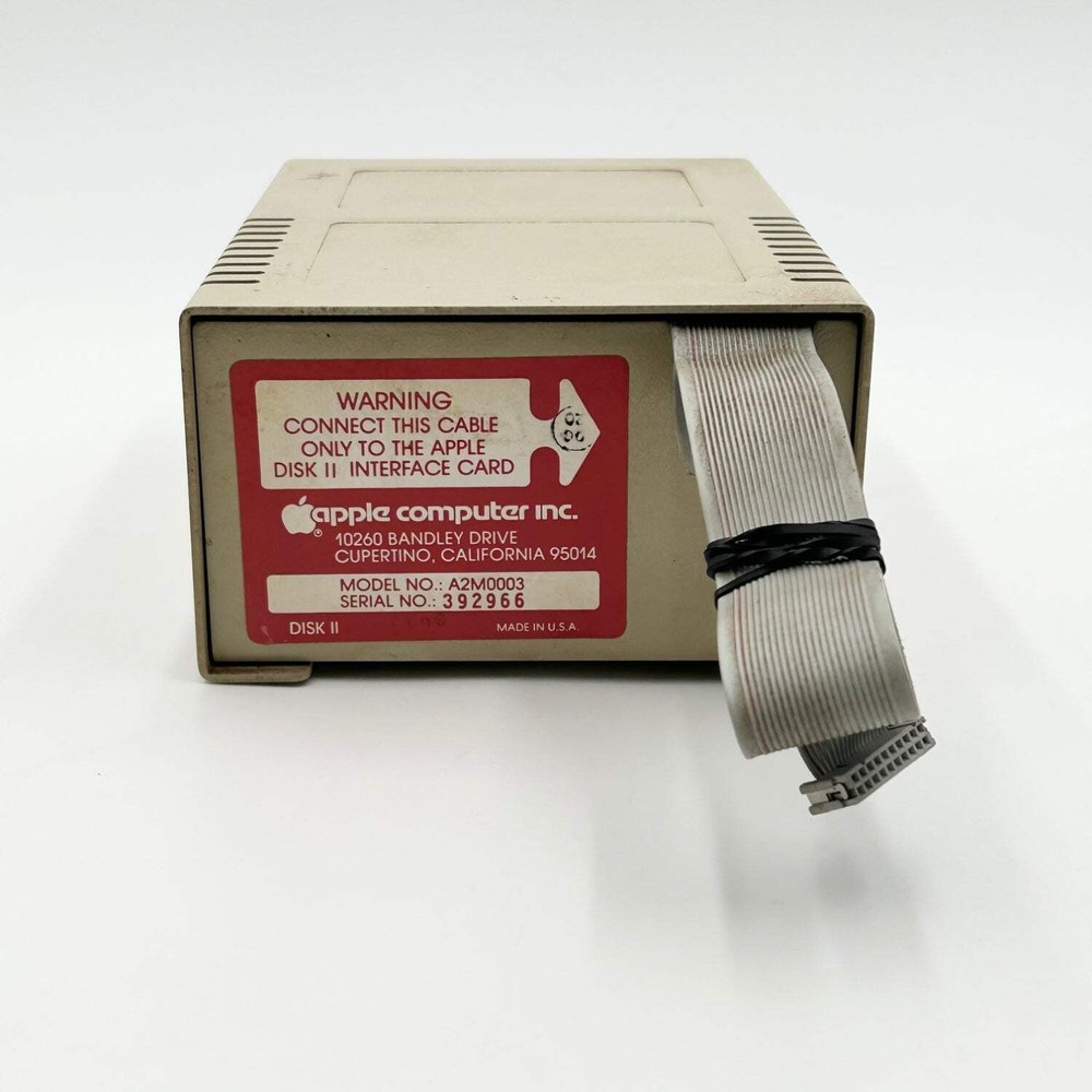 Broken Apple Disk II Floppy Drive A2M0003 READ