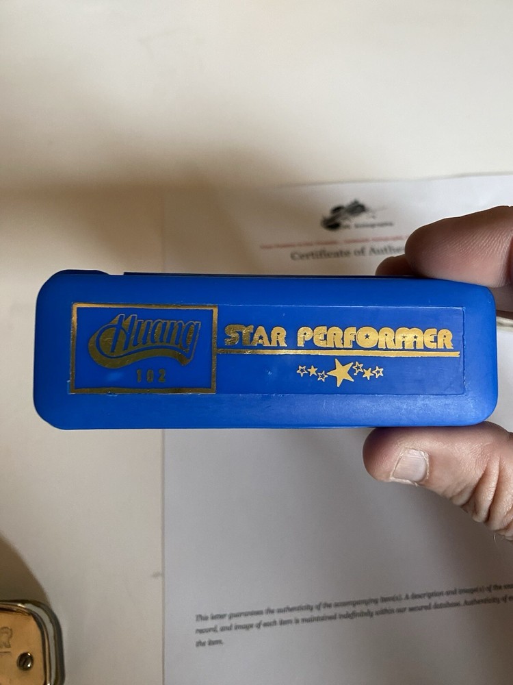 Harmonica Signed By Sam And Dave By Sam Moore Huang Str Preformer In Box
