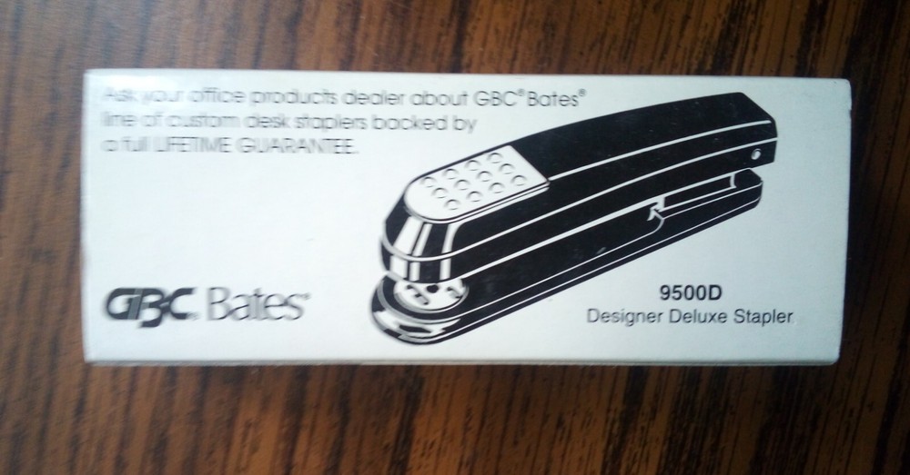 GBC Bates Chisel Point Standard Staples