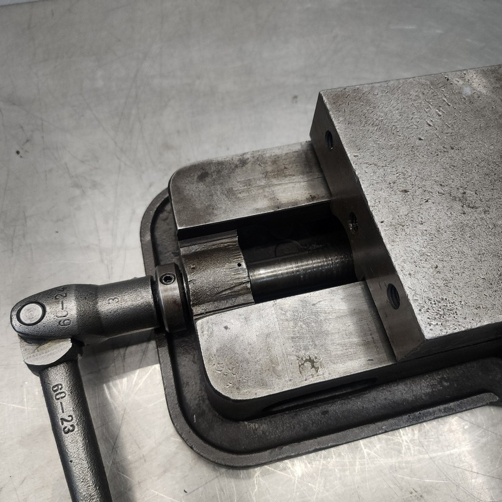 KURT D60 Anglock 6" Precision Machinist Vise