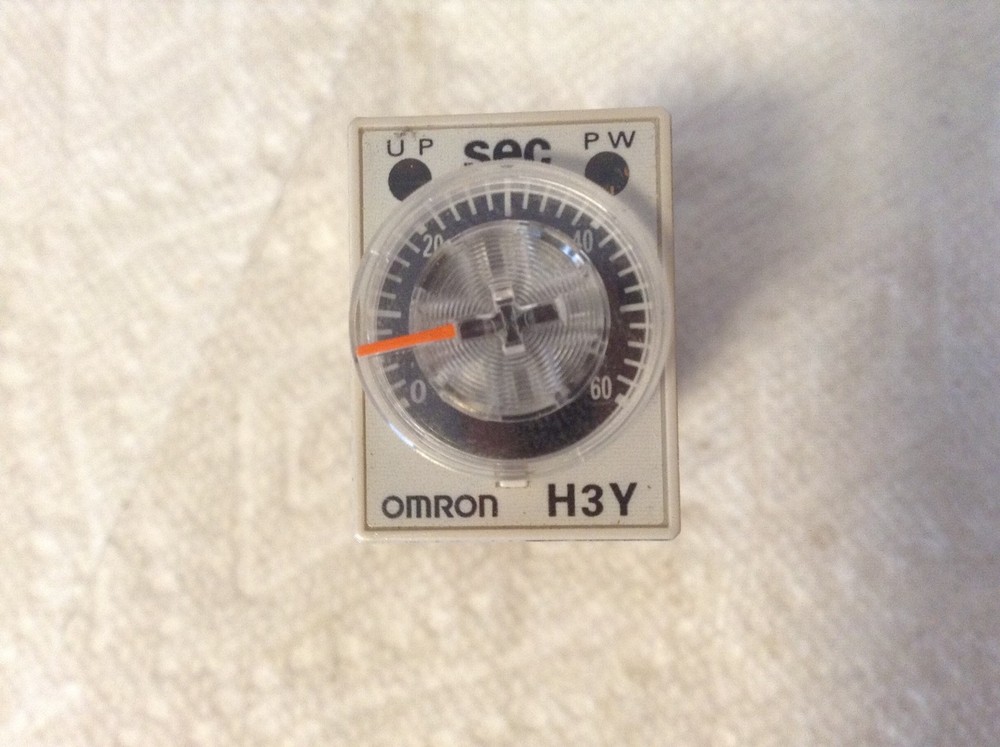 Omron H3Y-2 Timer H3Y