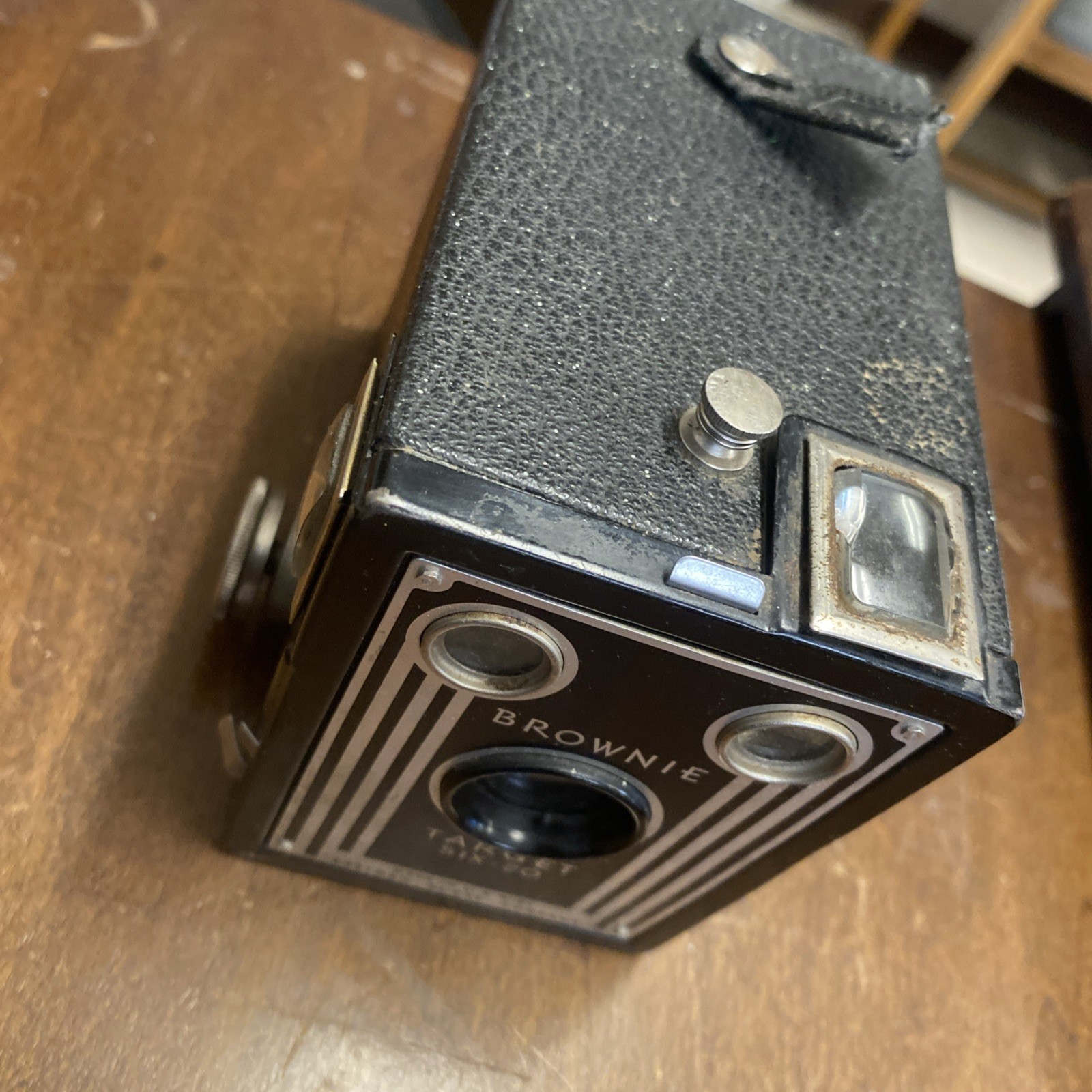 Vintage Eastman Kodak Brownie Target Six-20 Box Camera 1941 Art Deco UNTESTED