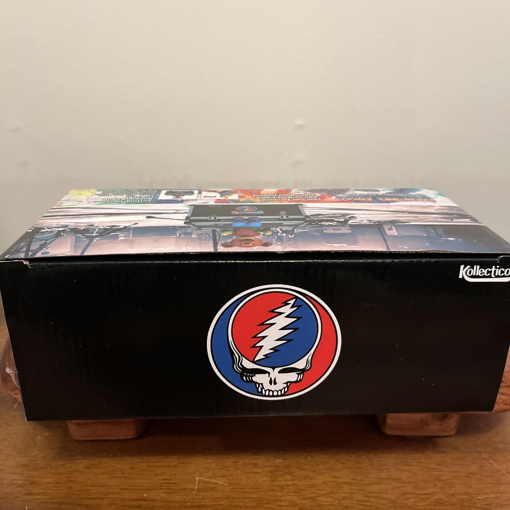 Grateful Dead Dancing Bear Bobble Buddy with Stage Box