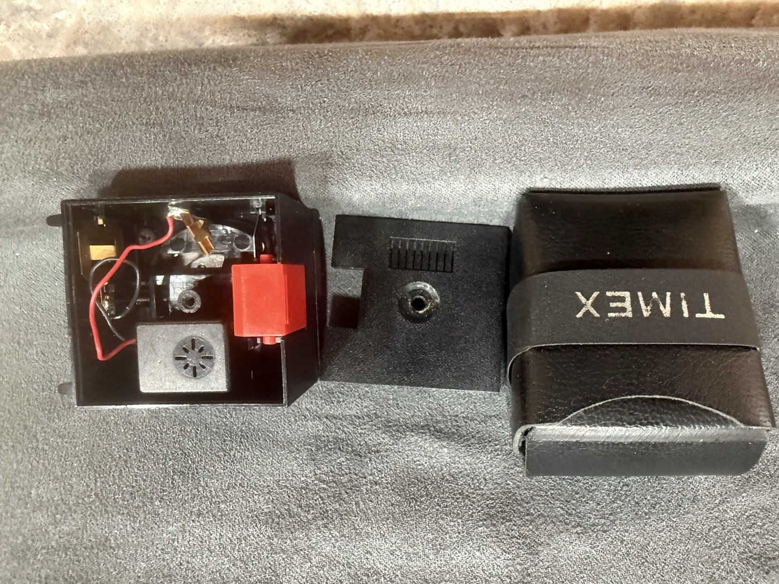 Vintage TIMEX Mini-Alarm Clock Travel Clock w Original Case Black Untested Retro