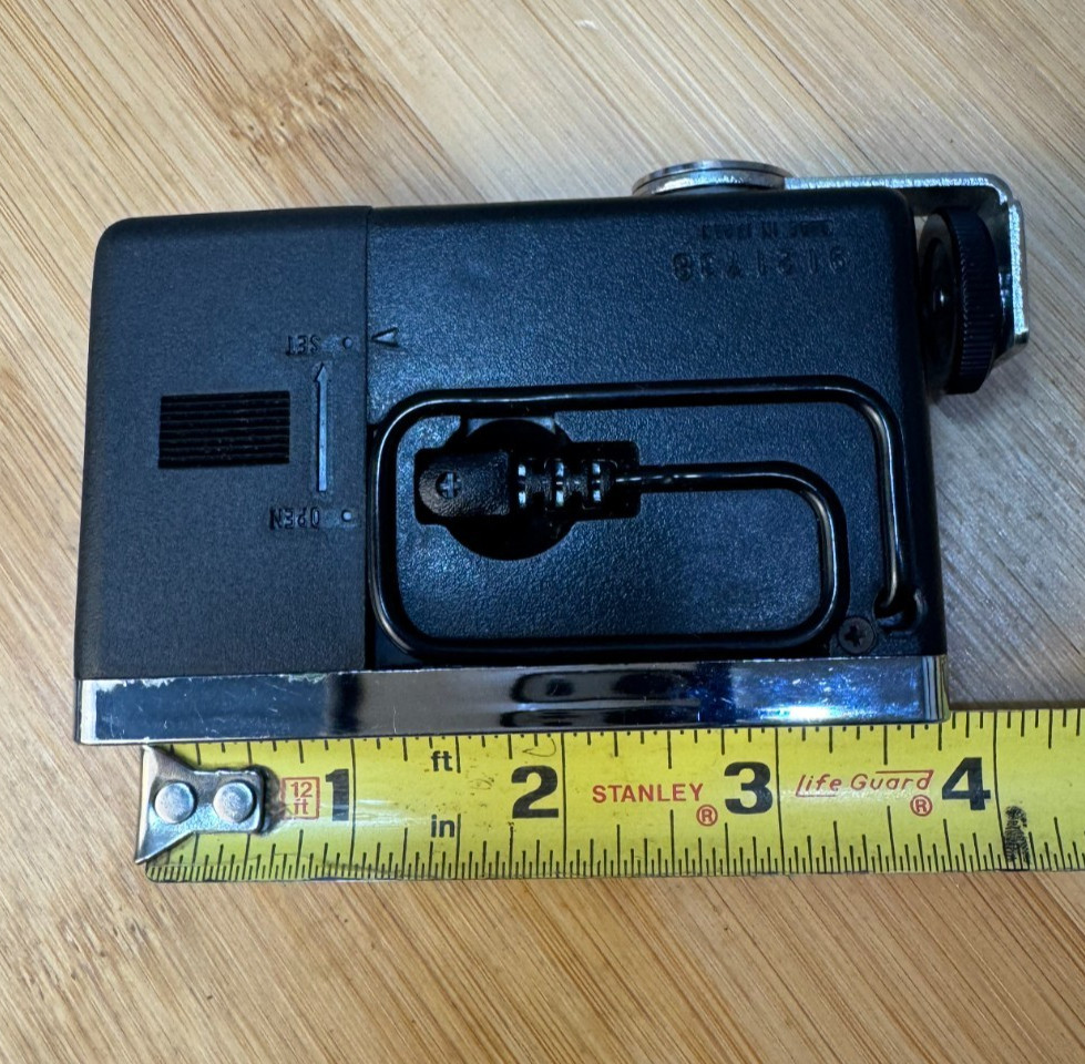 Minipor Vintage Camera Flash Unit Hot Shoe Mount Untested