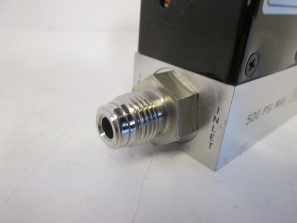 Unit Instruments, UFC-1200A, Mass Flow Controller, 200 SCCM, HCL, Used