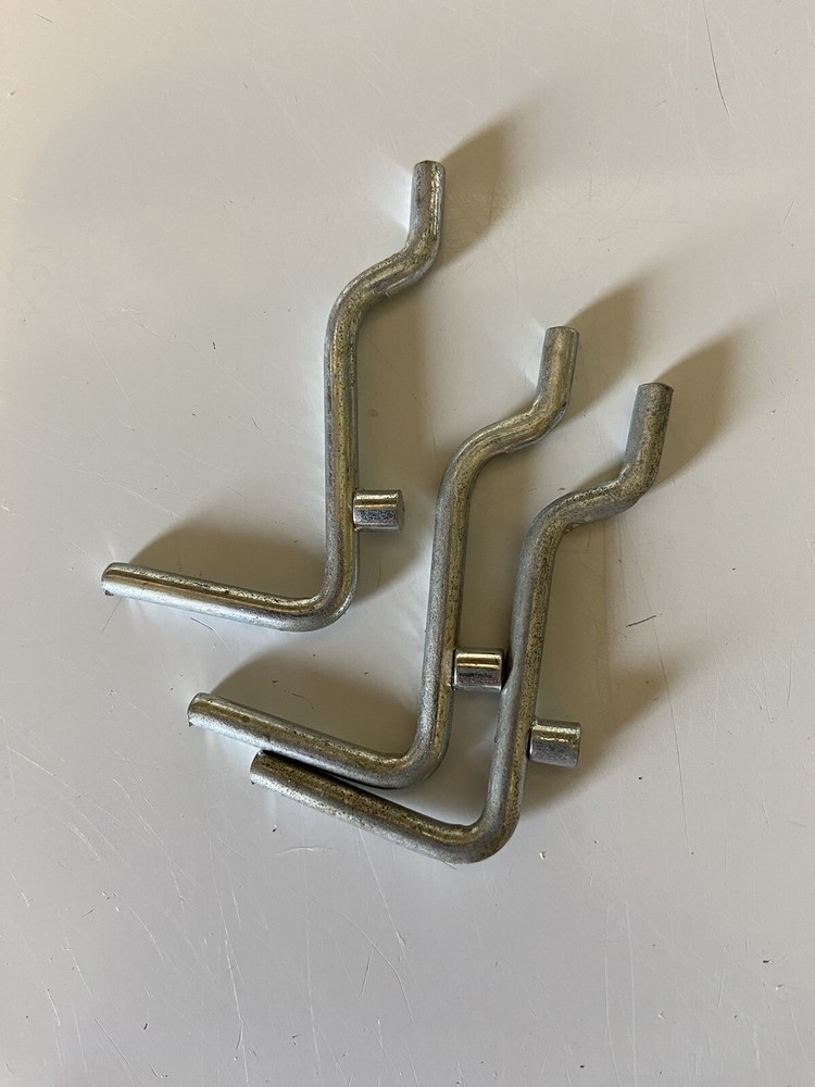 26 peg board hooks assorted Lengths, some straight some hooks.