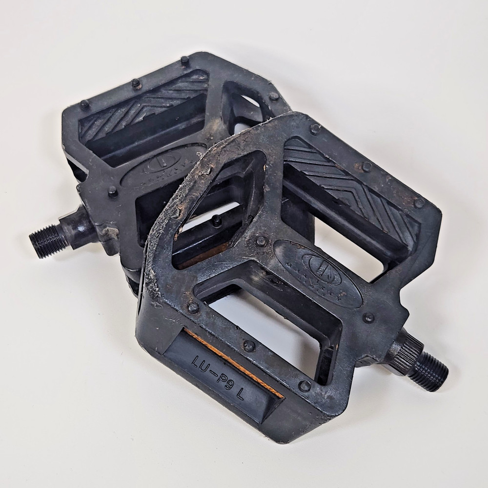 Gravity Games FS360 1/2" platform pedal set