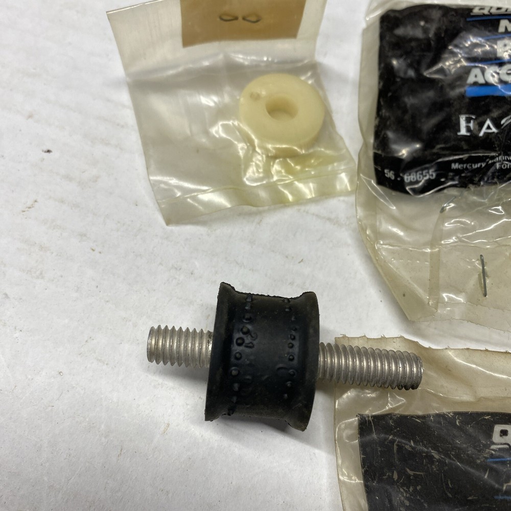 TWO Mercury QuickSilver Rubber Shock Mount FA215962 BB-378