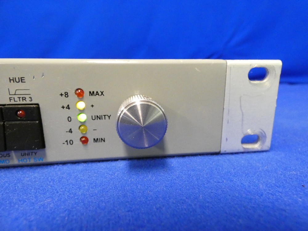 DPS MicroSYNC AVS-2400/AVS-2410 Stereo Audio/Analog Video Synchronizer System