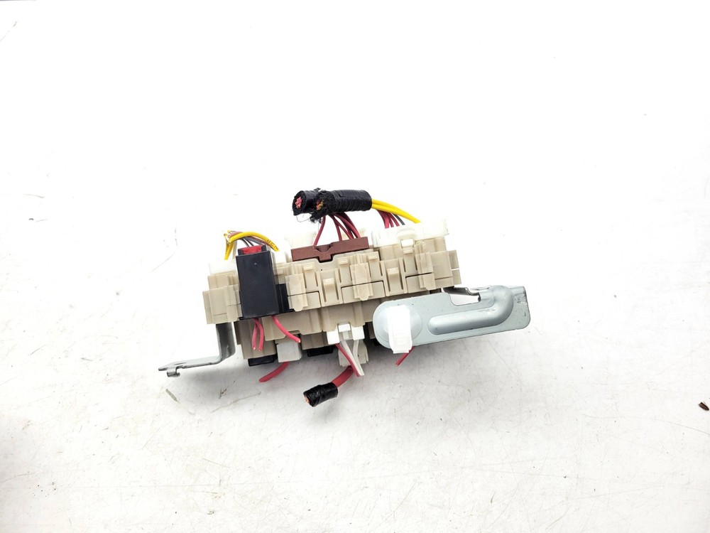 FUSE RELAY BOX 8901R RENAULT KADJAR 2020