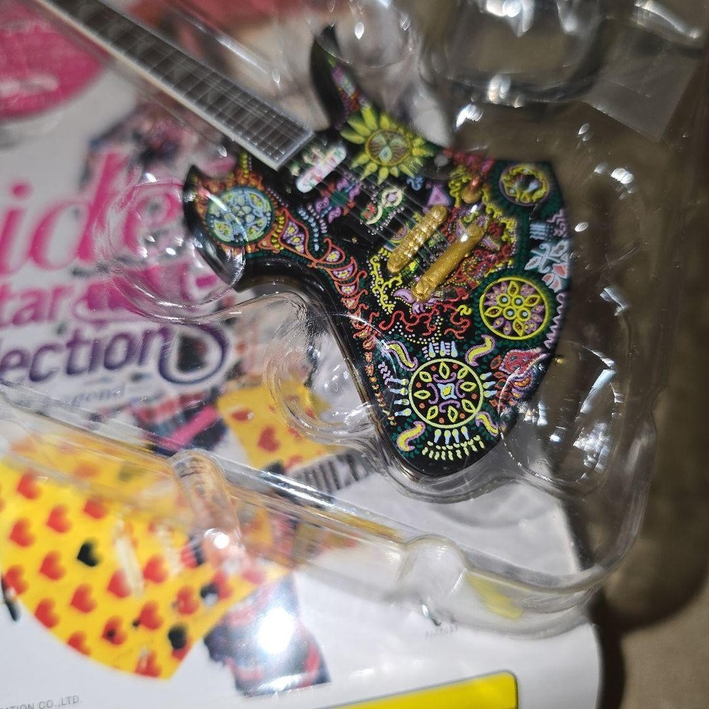 hide Guitar Collection MGX Paint Psyche Paint