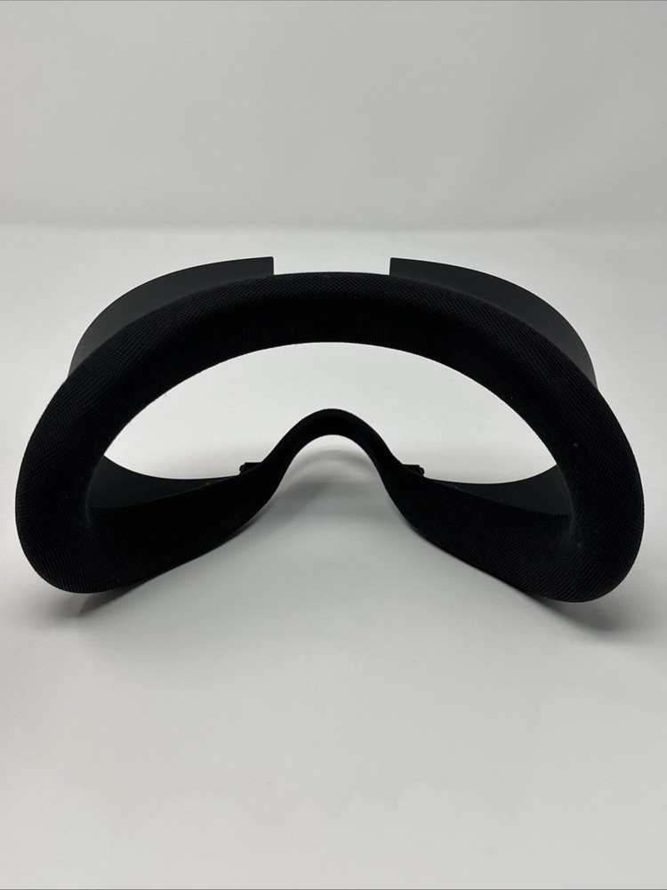 Meta Quest 3S 128GB VR Headset White Standalone Virtual Reality Headset