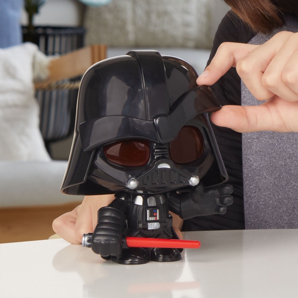 Star Wars Electronic Fortune Telling - Talking Darth Vader Figure