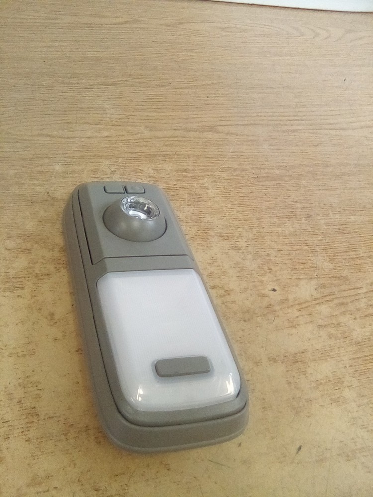 Volvo VNL 82758723 Dome Interior Light