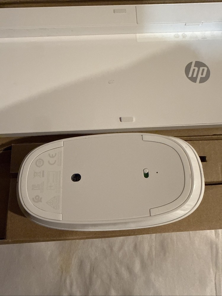 HP 710 White Wireless Keyboard Mouse Combo New