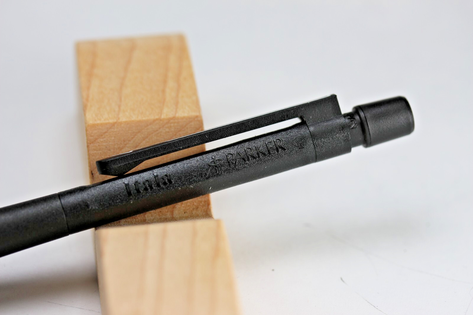 PARKER ITALA PUSH TOP PENCIL FROM 1983 RARE