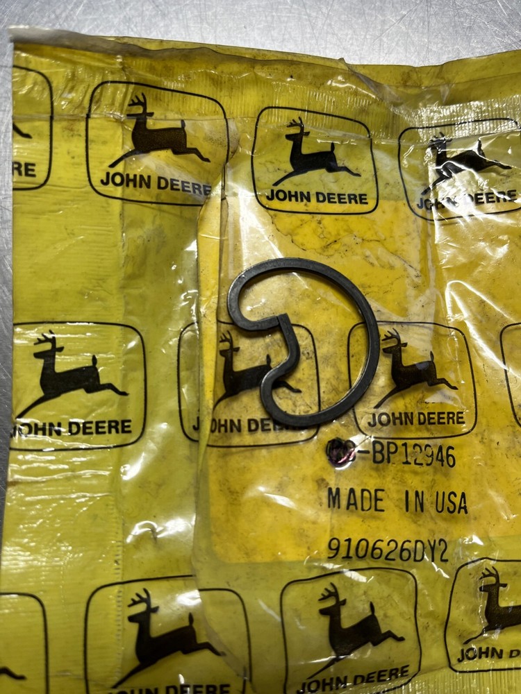 BP12946 Genuine OEM John Deere SNAP RING