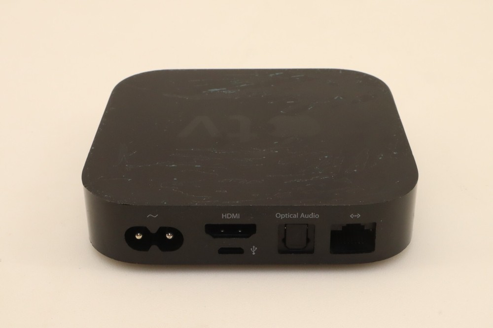 Apple TV 3rd Generation A1469 + Remote & Power Cable