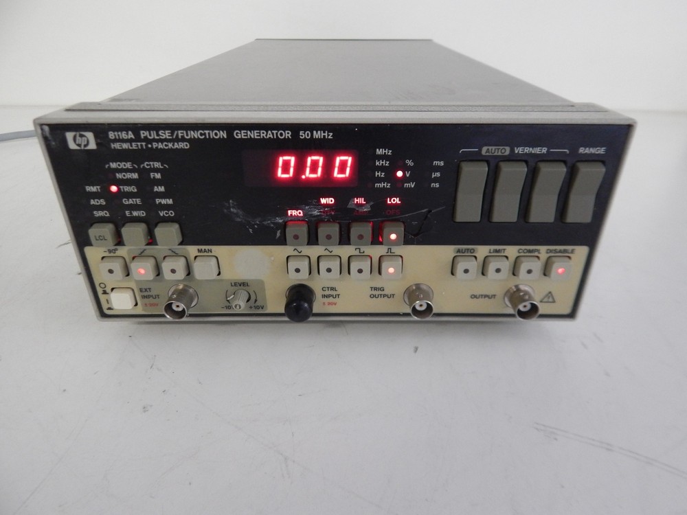 HEWLETT PACKARD 8116A PULSE/FUNCTION GENERATOR 50 MHZ (PSM52)