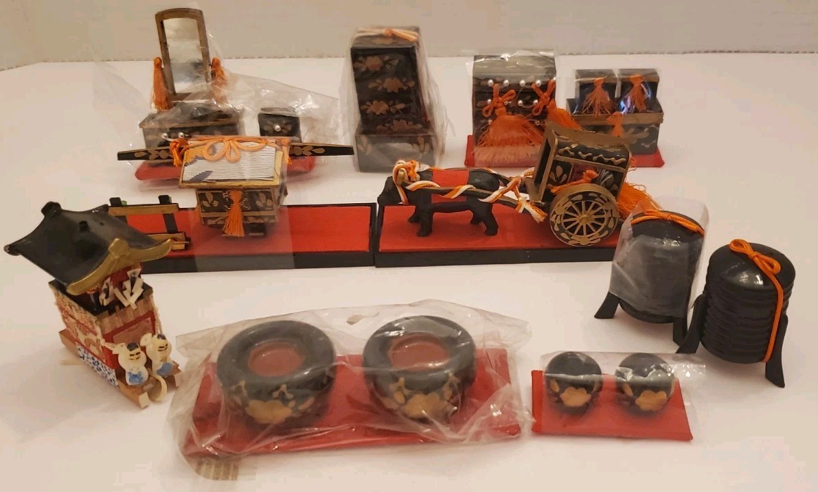 Japanese Hina Wooden Lacquer Tansu Mini Furniture Festival Cart