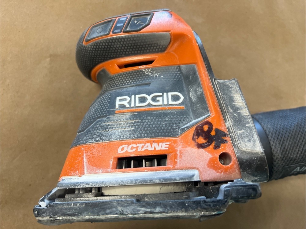 RIDGID VIBRATION SANDER R86064