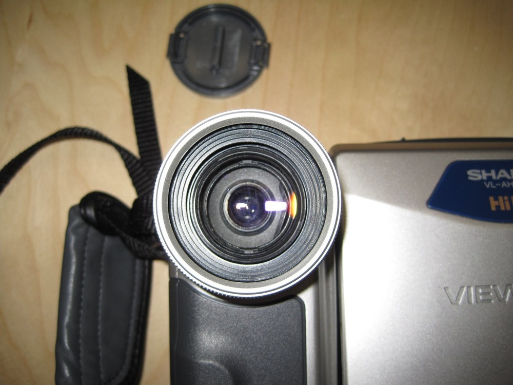 Sharp Viewcam VL-AH151U Video 8 Camcorder