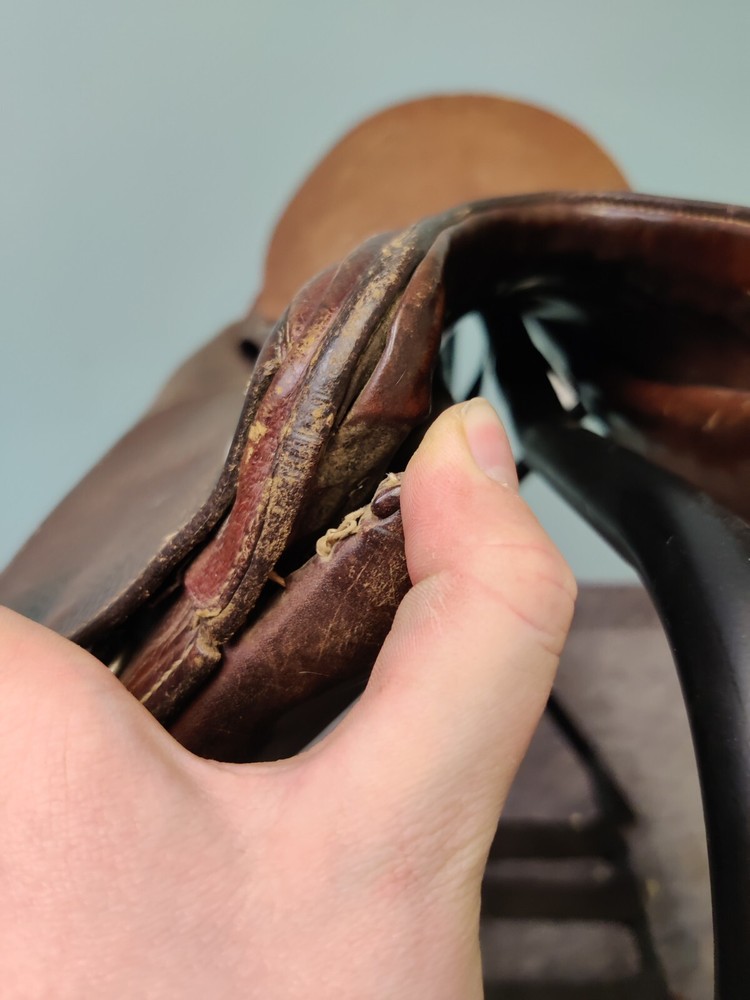 18.5" Eldonian English Saddle