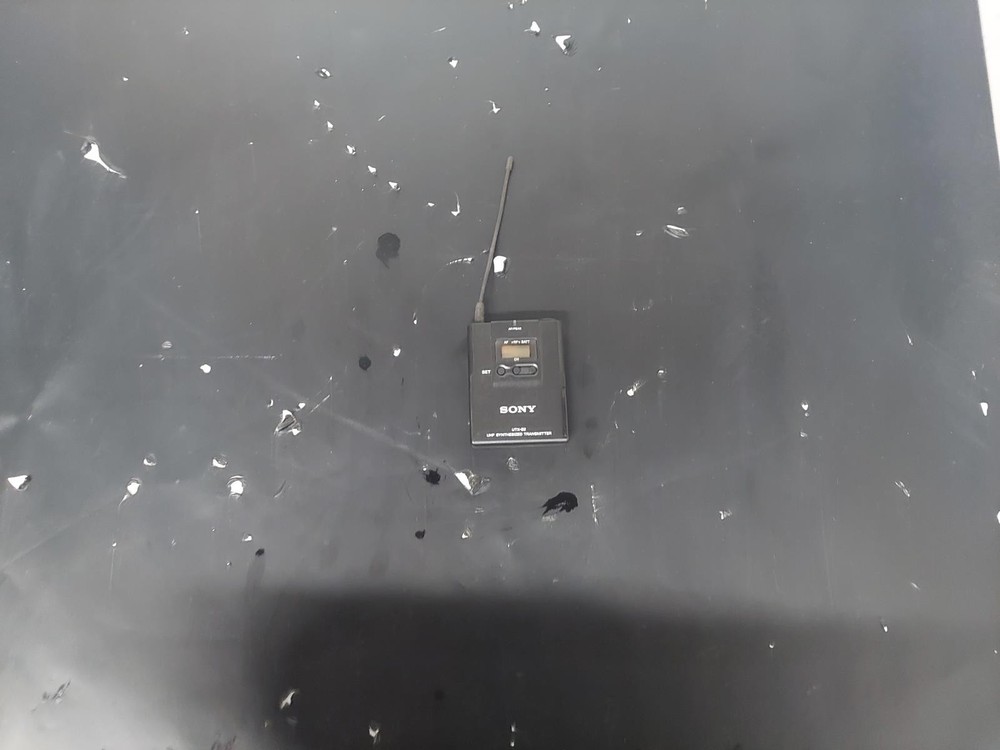 Sony UTX-B2 UHF Synthesized Transmitter