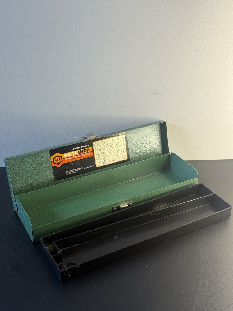 Professional Mechanics Chrome Vanadium Socket Box +1 Removable Tread(size Below)