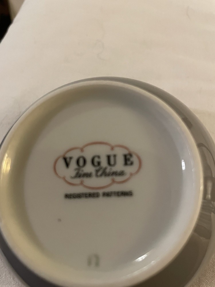 Vogue Silver Laced China Cup