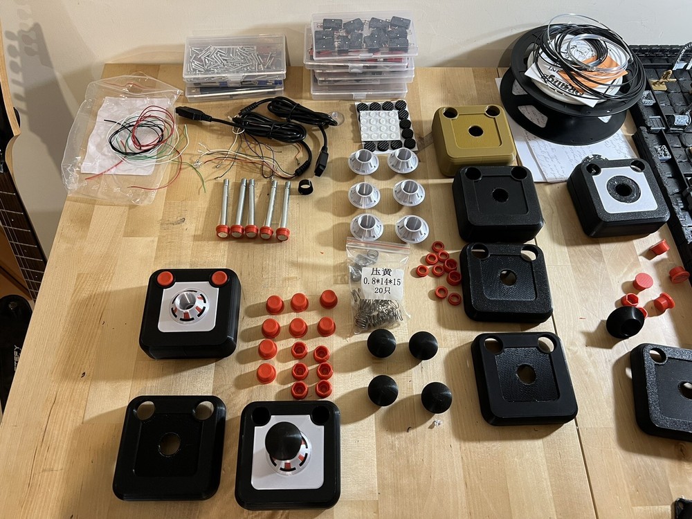 TAC 2 (Suncom) DB9 STYLE JOYSTICK FOR COMMODORE C64, AMIGA 500, ATARI