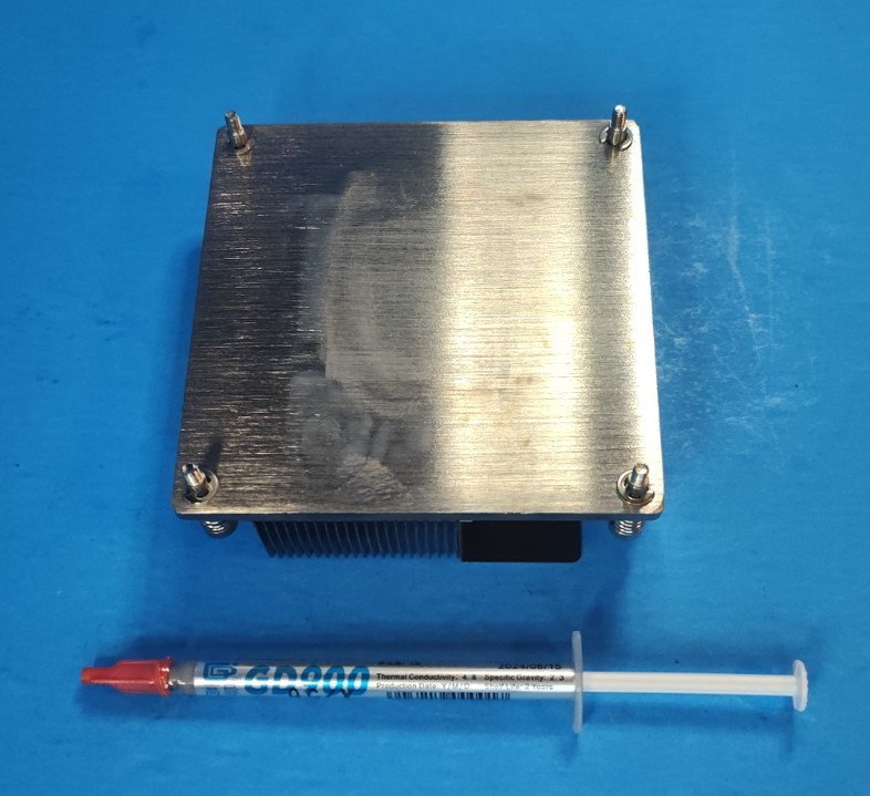 SuperMicro SNK-P0041 Socket LGA1366 CPU2 Front CPU Passive Heatsink Assembly