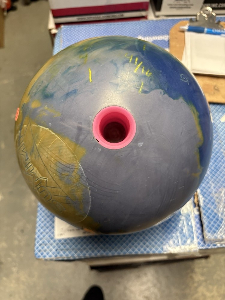 Used Storm Summit Bowling Ball 15 Pounds