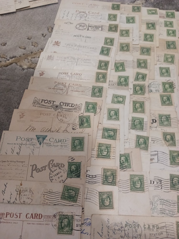 1 Cent Franklin Stamps