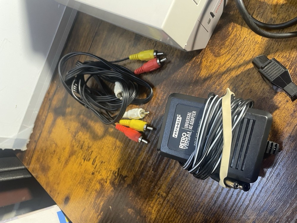 Nintendo NES-001 Console with Controller, Cables, Super Mario Bros Game