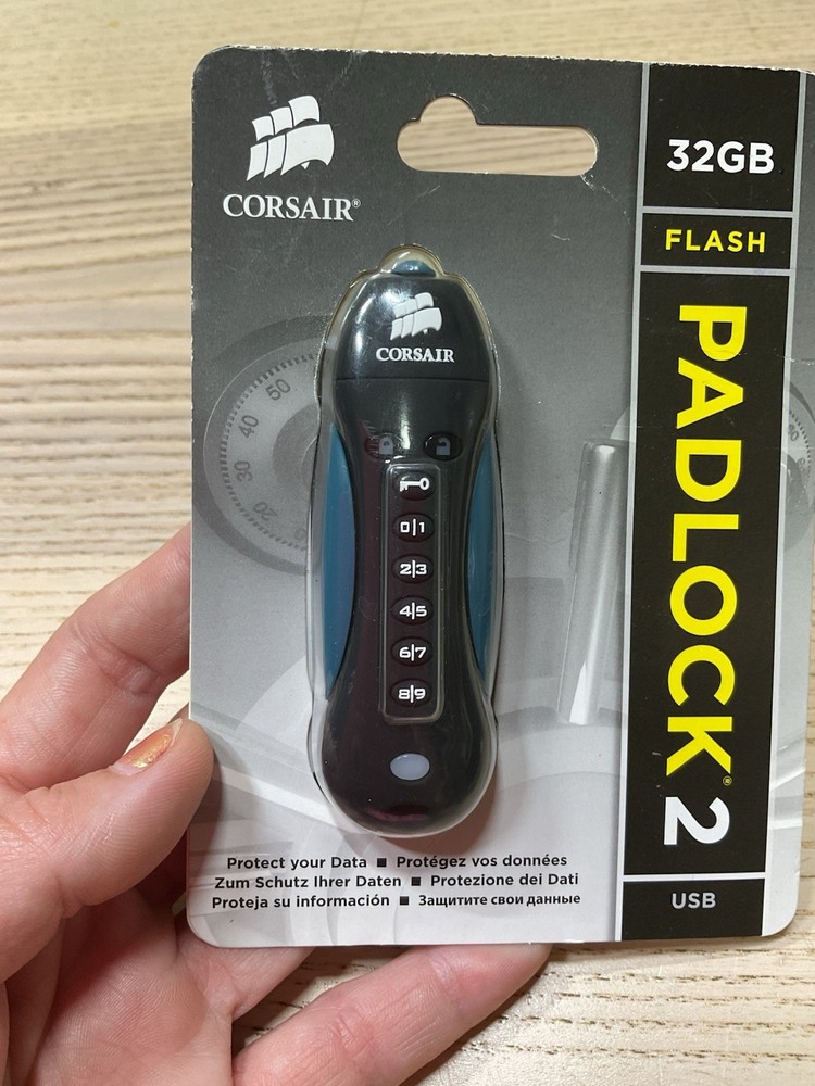Corsair CMFPLA32GB