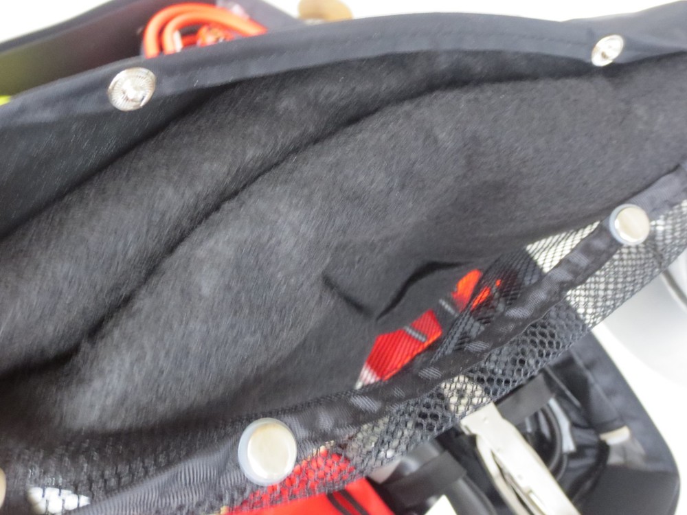 ROADSIDE ASSISTANCE KIT