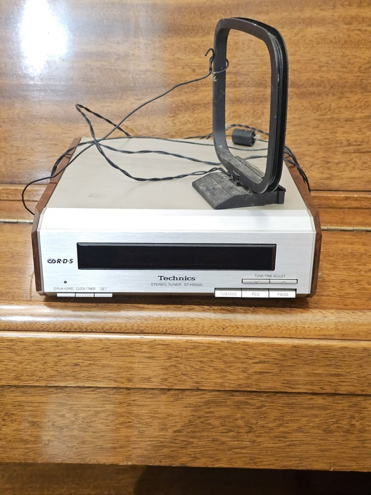 Technics ST-HD550 Stereo Tuner Tested Working