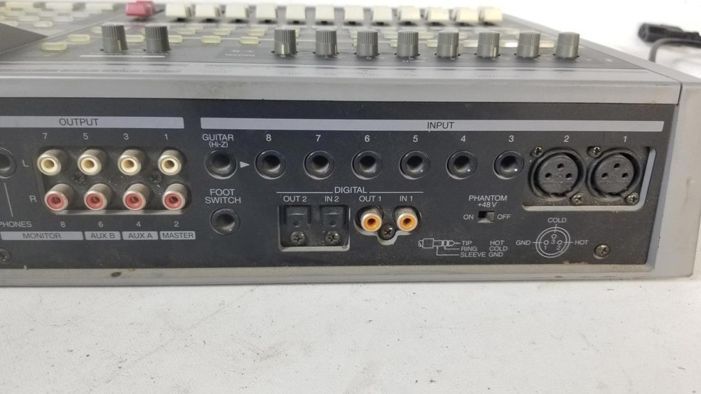 Roland VS-1680 24 Bit Digital Studio Workstation Multitrack Recorder