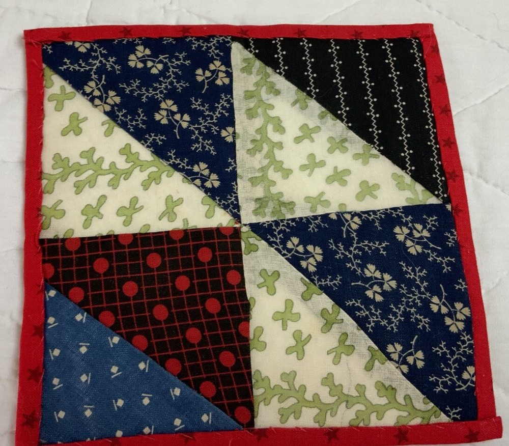 Antique Vintage Patchwork Small Doll Quilt Or Table Topper, 4 Patch W/ Triangles