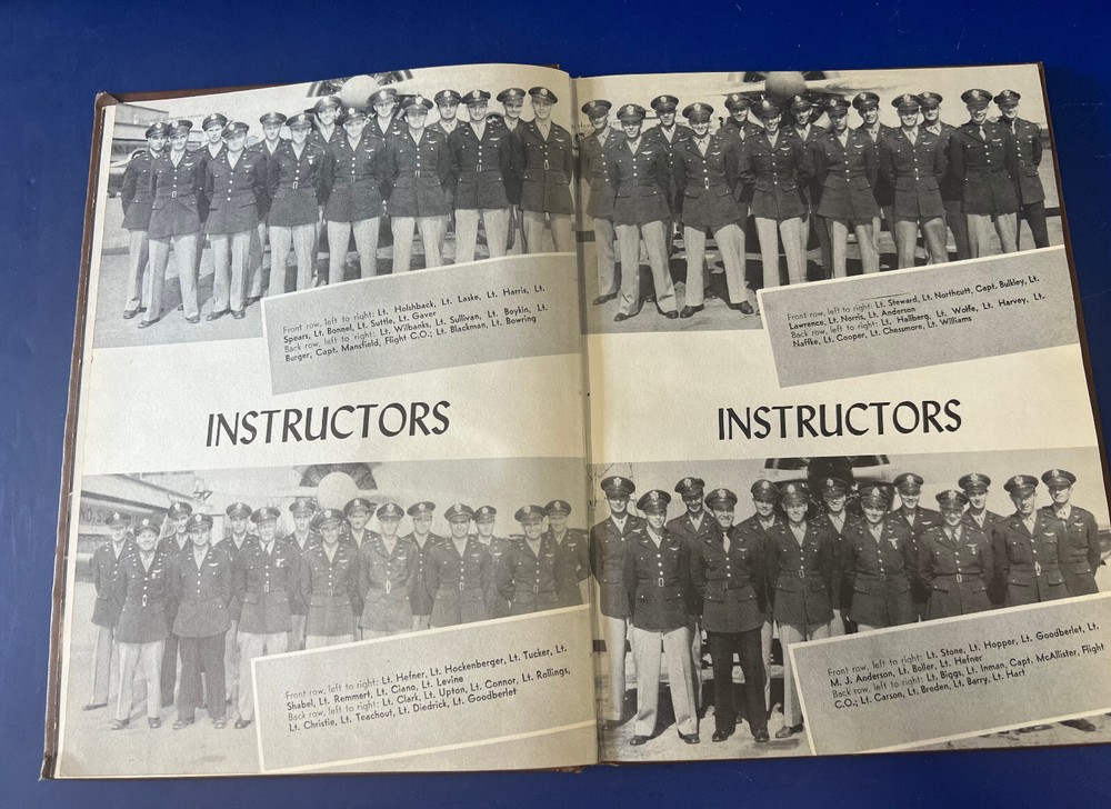 GODFELLOW ARMY AIR FIELD CLASS BOOK 44 E- BASIC FLT. TRAINING