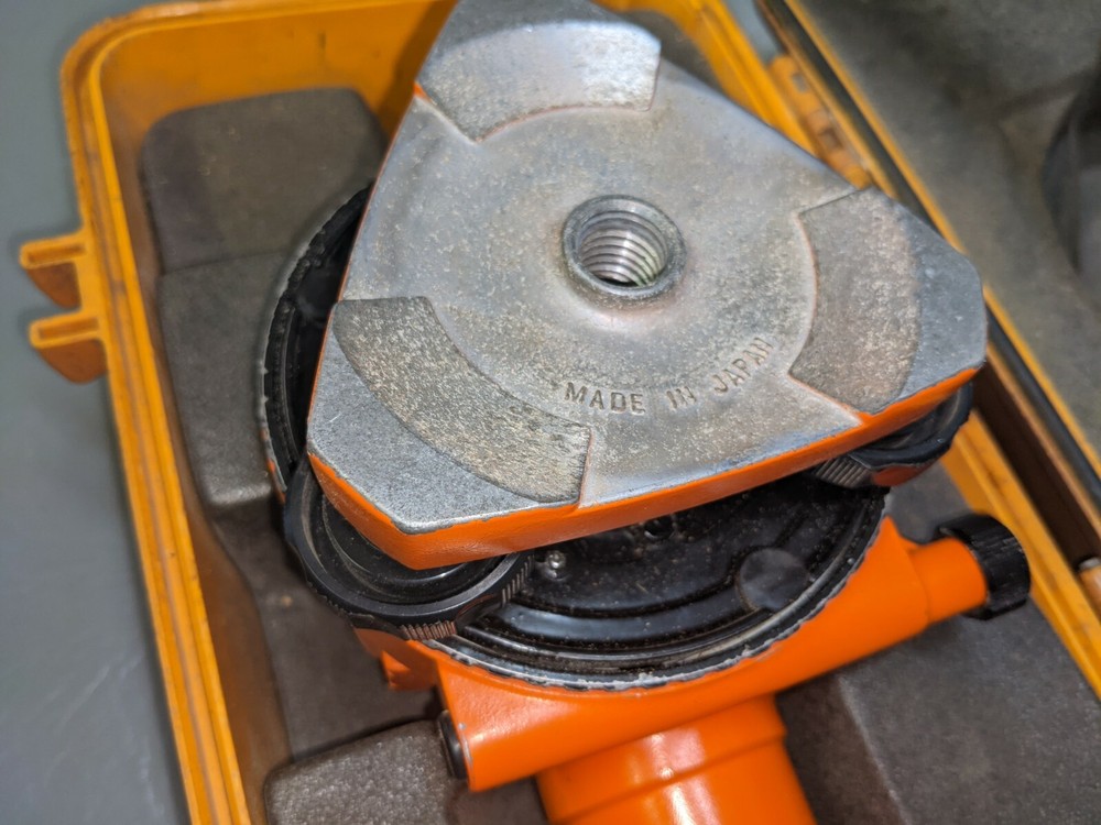 Topcon Automatic Level Model AT-D4 In Hard Case (134)