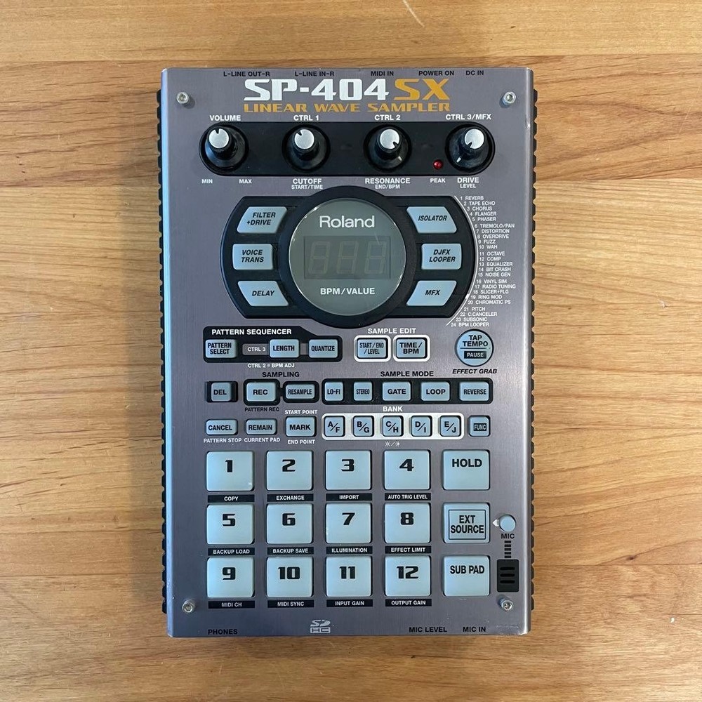 Roland SP-404SX Portable Linear Wave Sampler jp