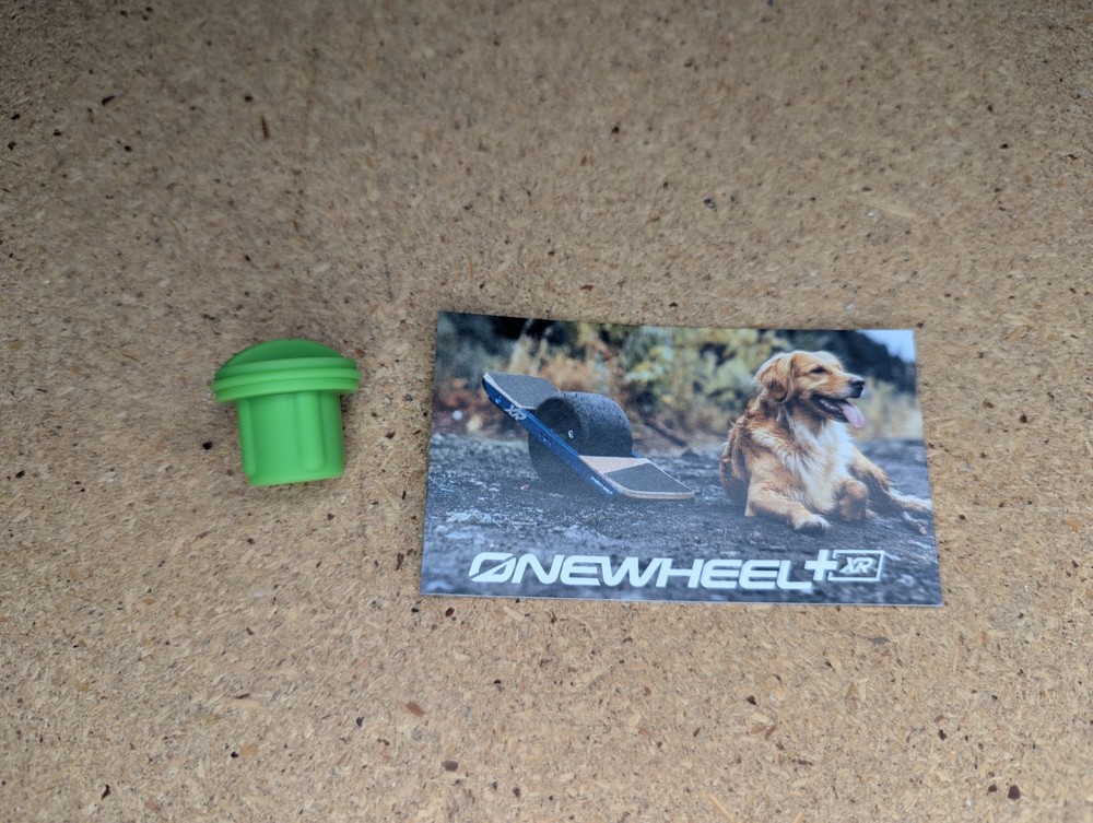 Onewheel +XR Charger Plug - Lime - NEW !