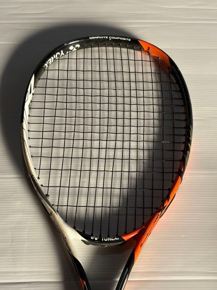 YONEX MP200