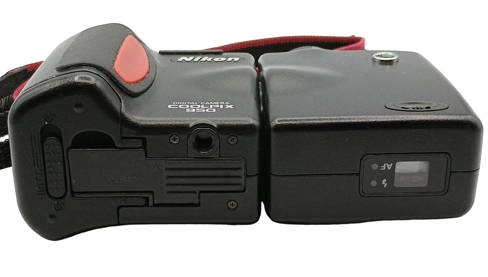 Used Nikon Coolpix 950