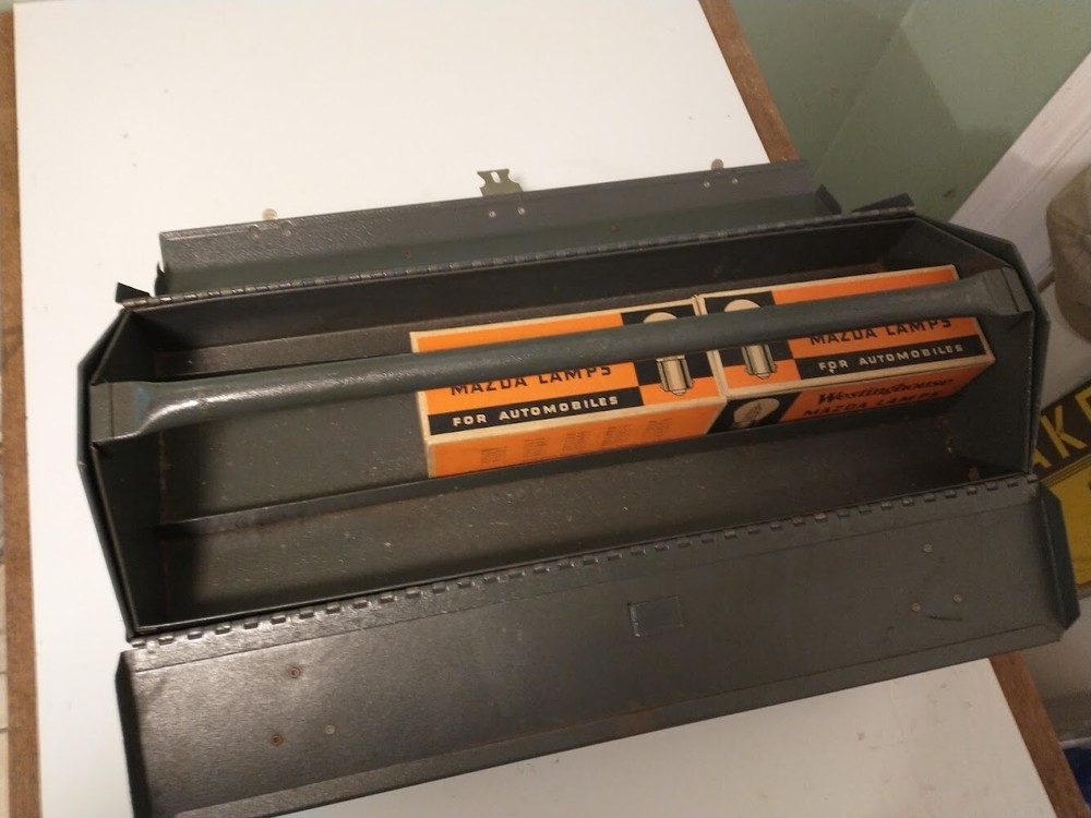 1941/ S & K / HINGED TOP / HEAVY DUTY TOOL BOX